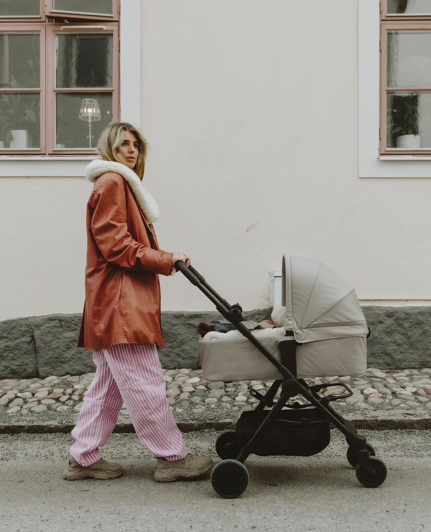 Elodie MONDO Carry Cot - Moonshell