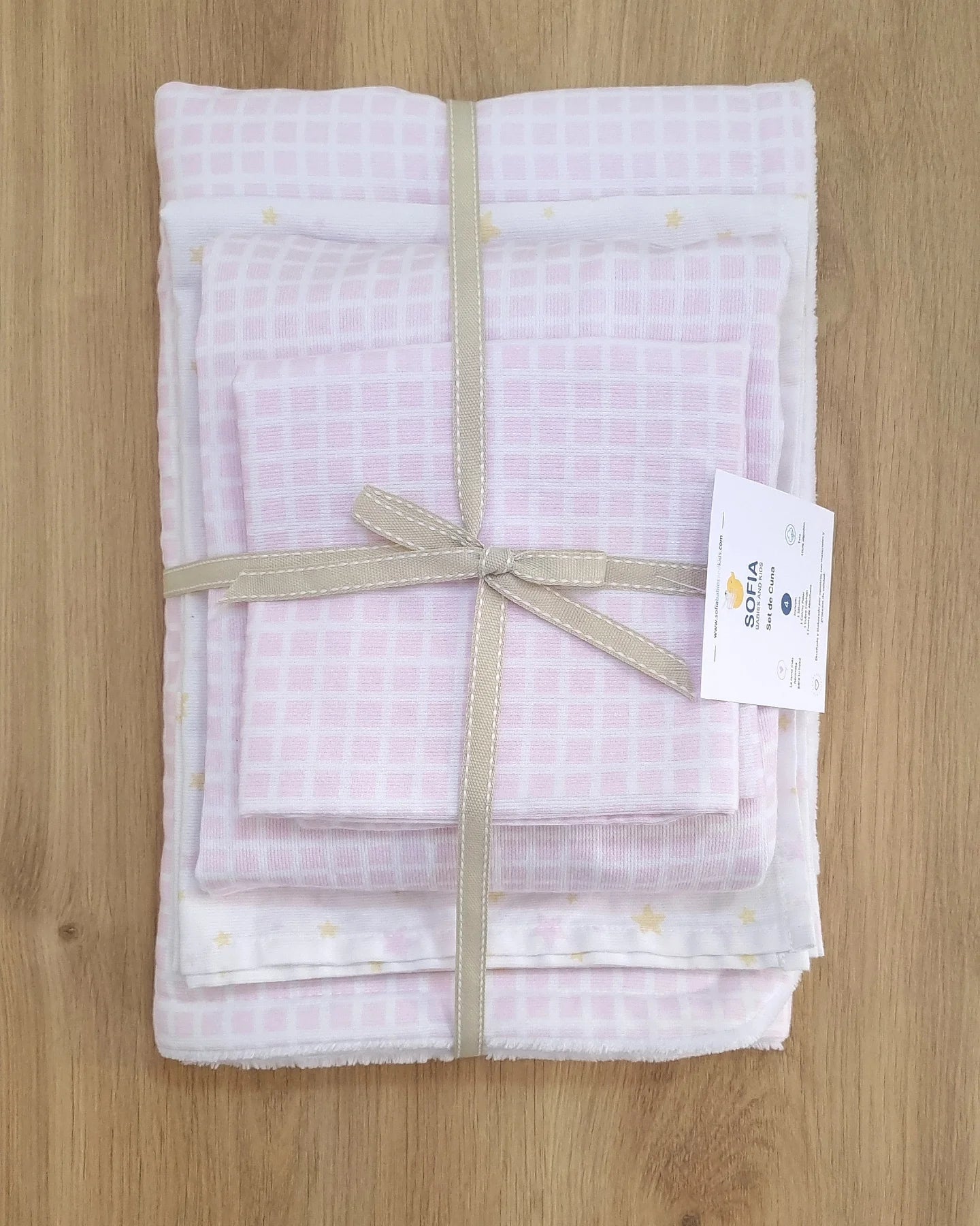 Set de Cuna. Cuadros Rosa y Estrellas