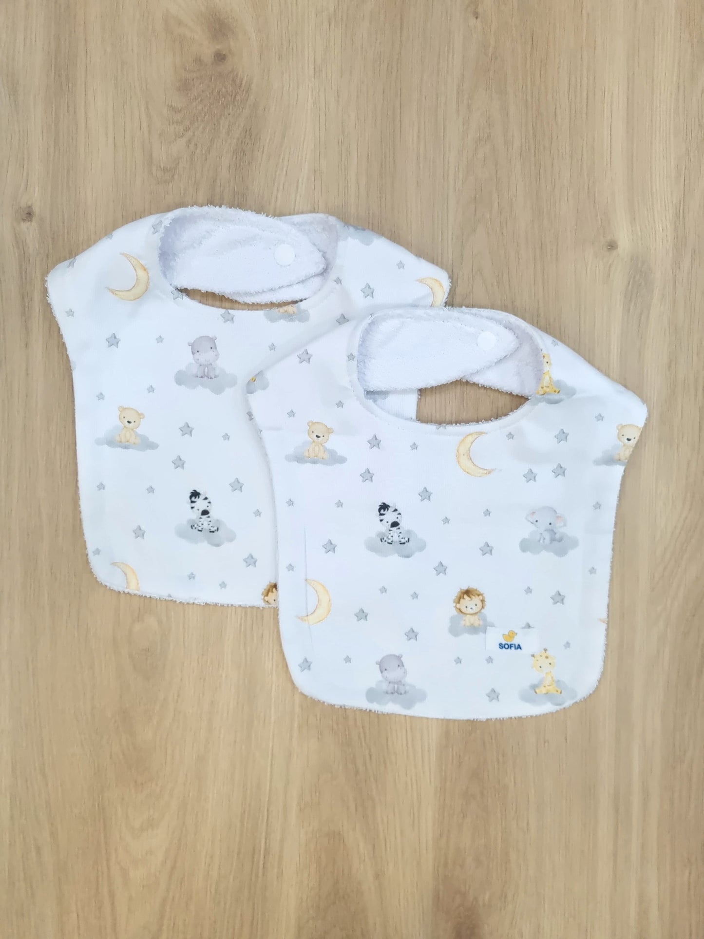 Set de 2 baberos. Animalitos Grises