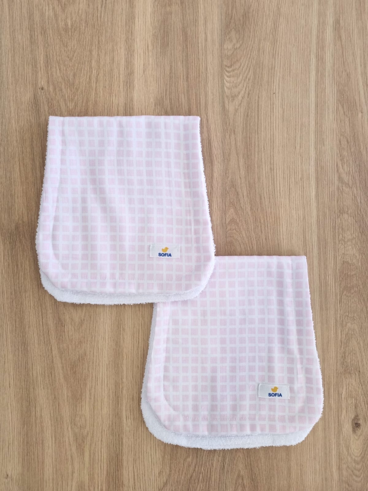 Set de 2 saliveros. Cuadros Rosa