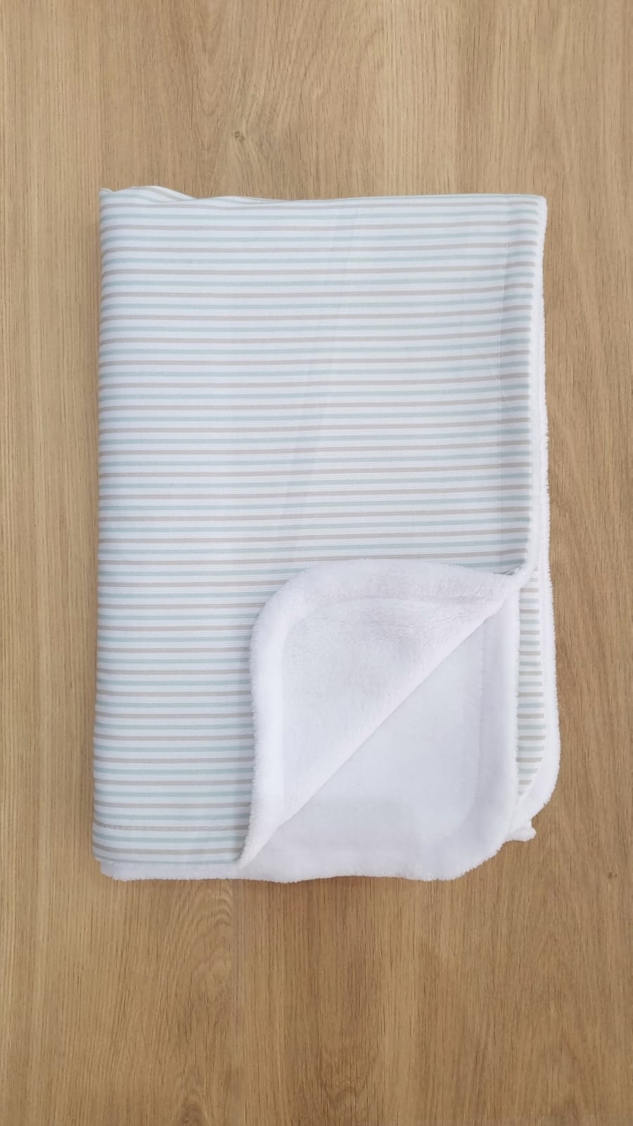 Colcha Polar. Rayas Verdes