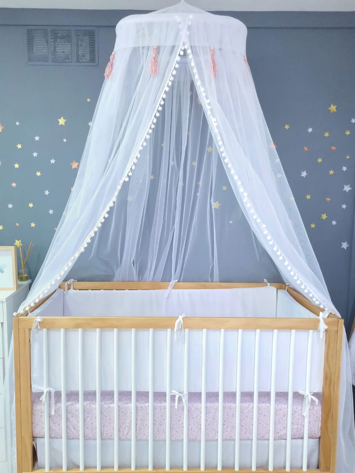 Mosquitero de cuna. Maderas y Tassels Rosa