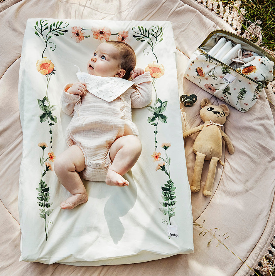Babero Pañuelo - Embroidery Anglaise