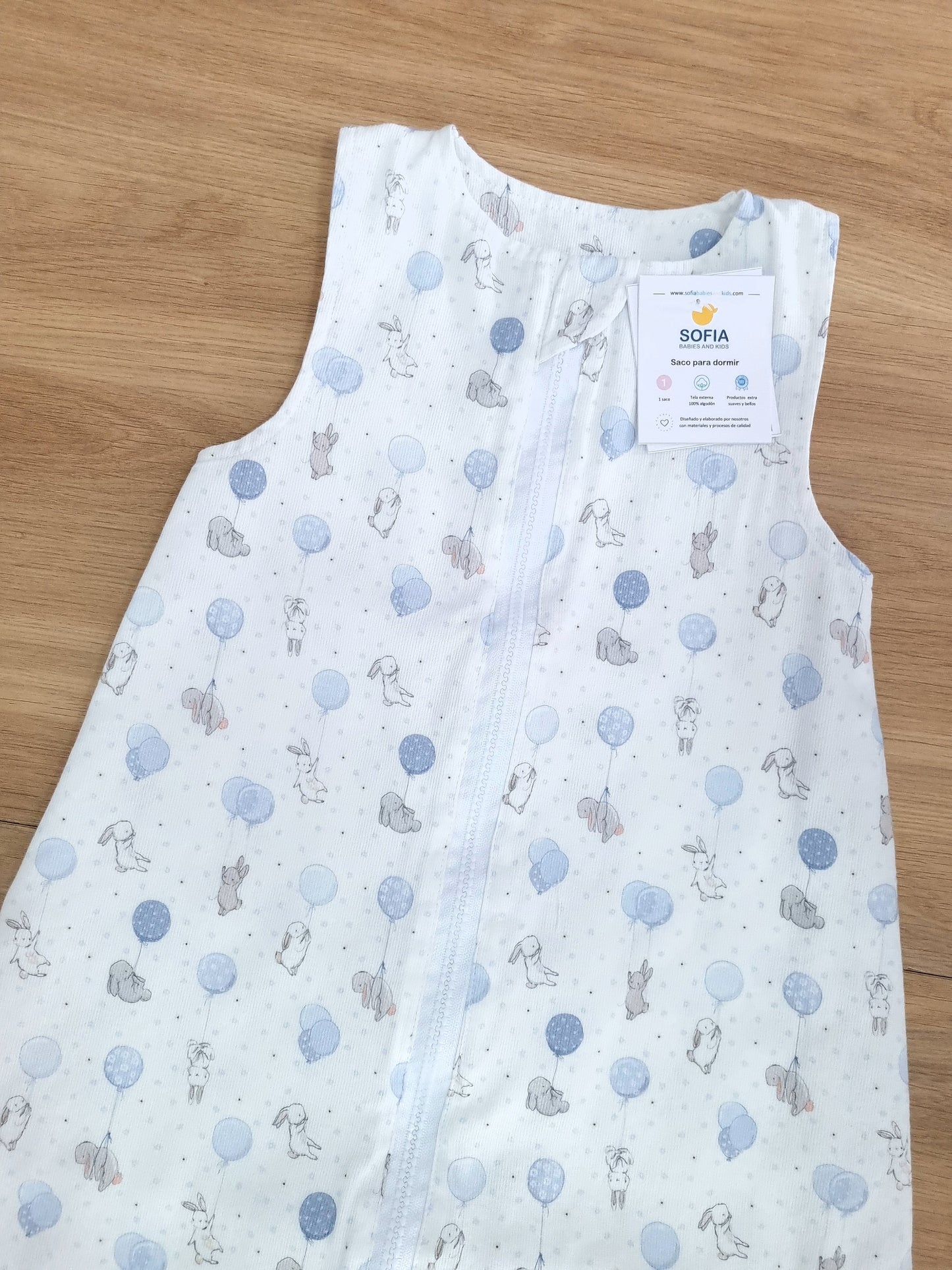 Saco Fresco para bebé. Conejitos Azules