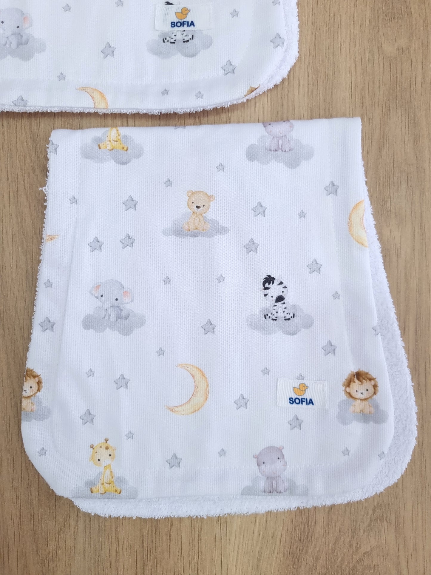 Set de 2 saliveros. Animalitos Grises