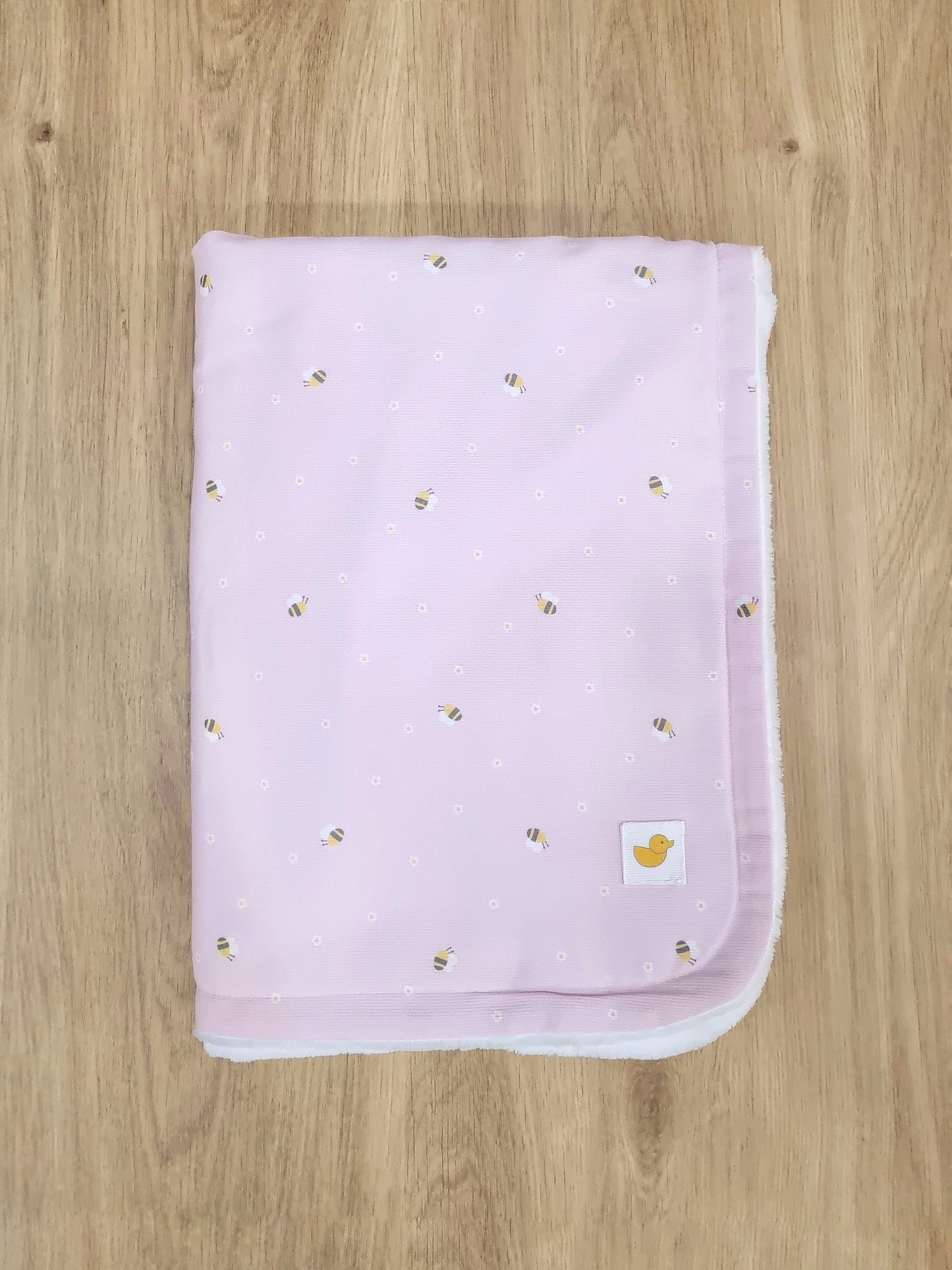 Colcha Polar. Abejita Rosa