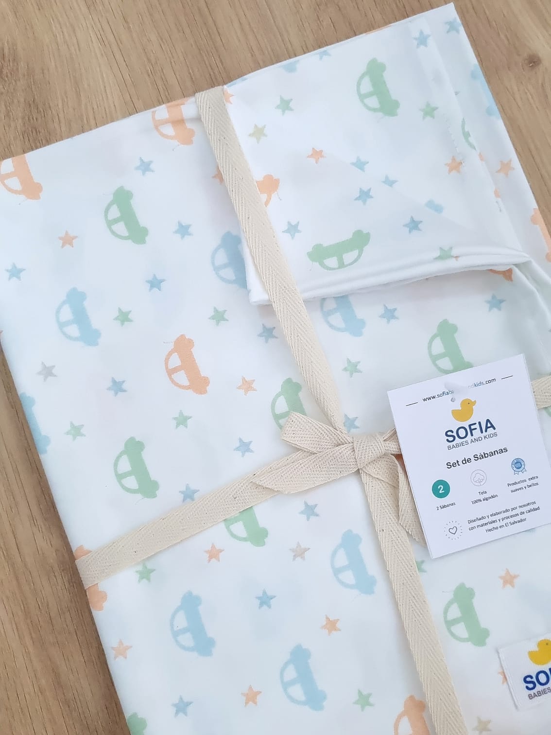 Set de 2 sábanas frescas. Carritos/Estrellas