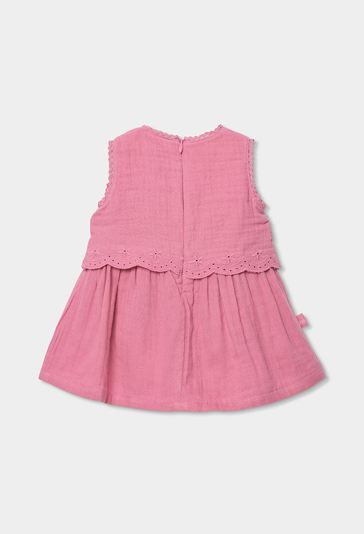 Vestido Rosa con Bordados