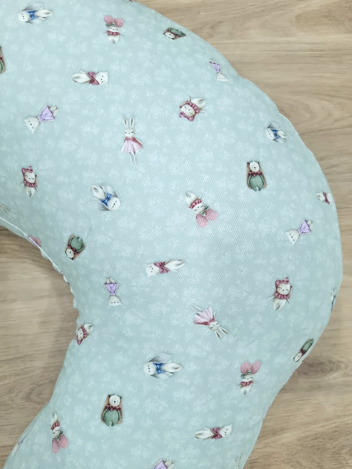 Almohada de lactancia. Vintage verde
