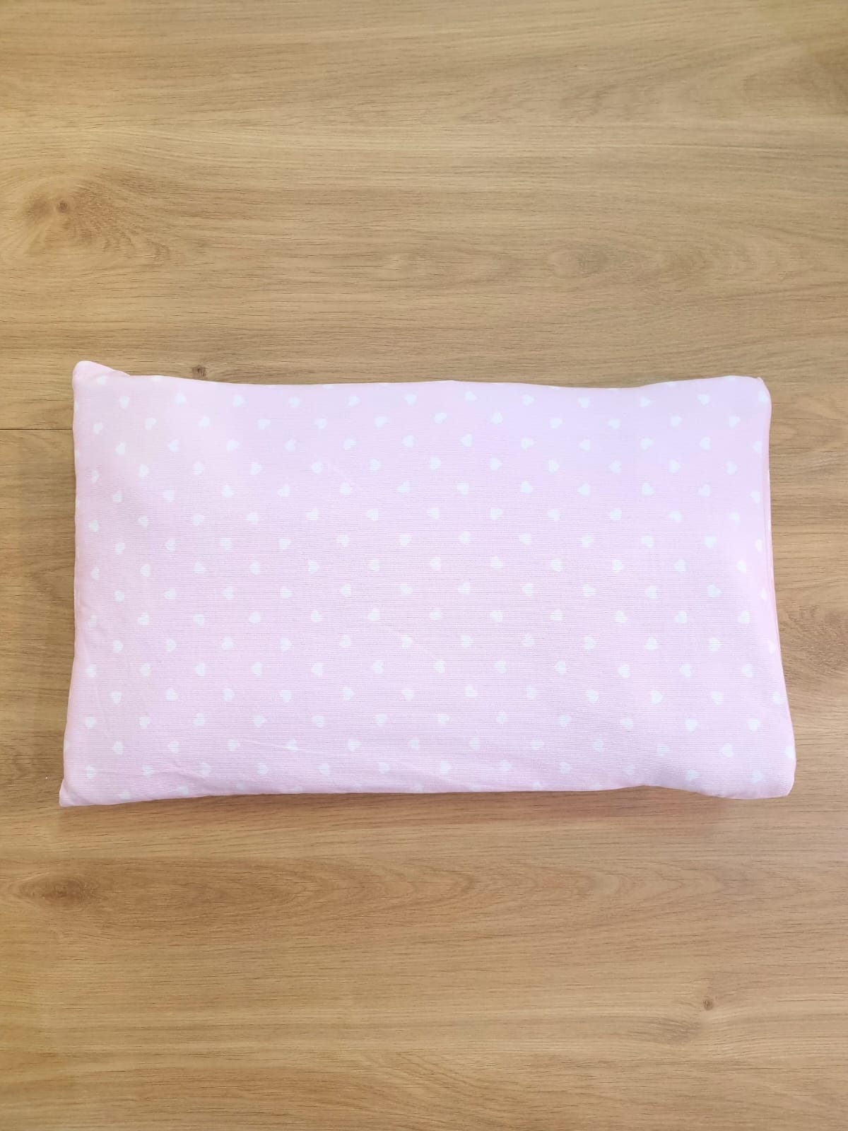 Almohada de cuna. Rosa, Corazones Blancos