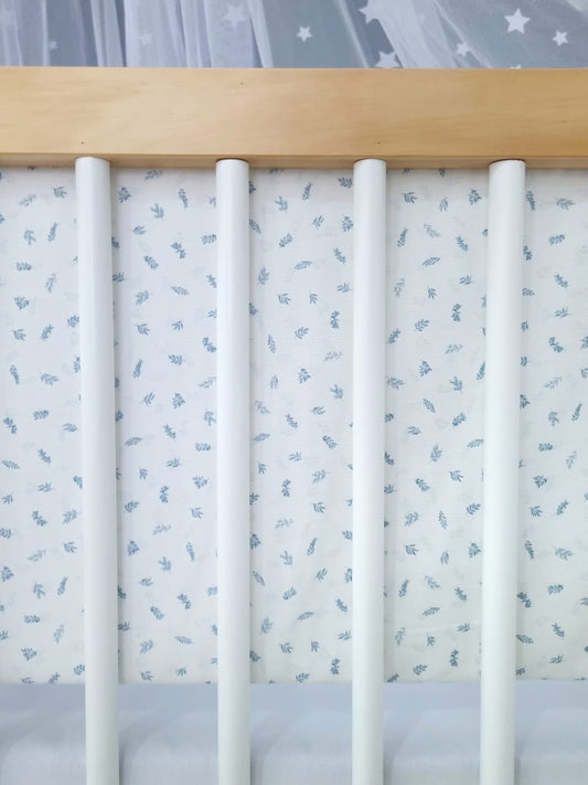 Protector de Cuna. Hojitas Azules