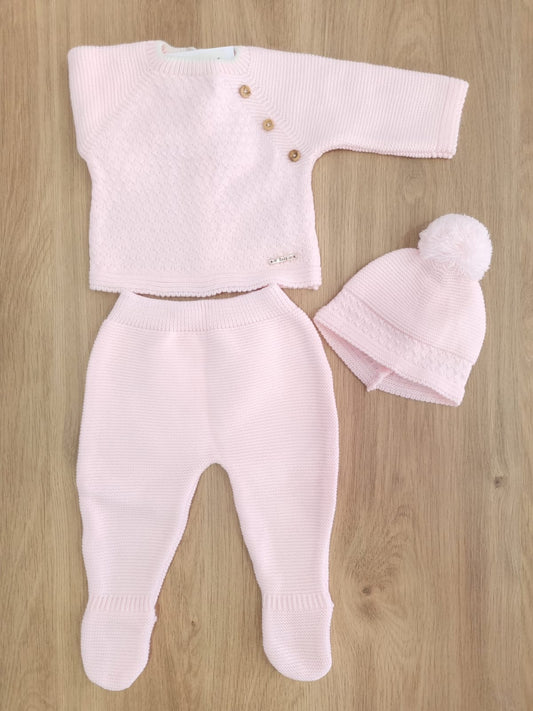 Rosado suave, 3 botones, gorro con pompon. 0M