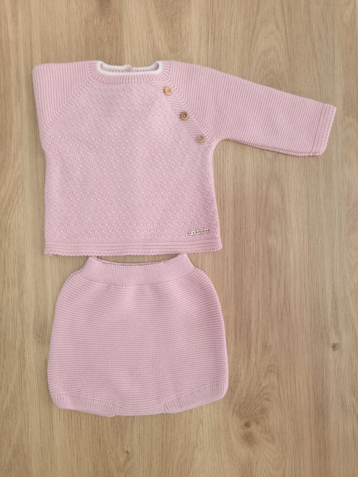 Rosa Vieja con 3 botones de cubre pañal. 3M