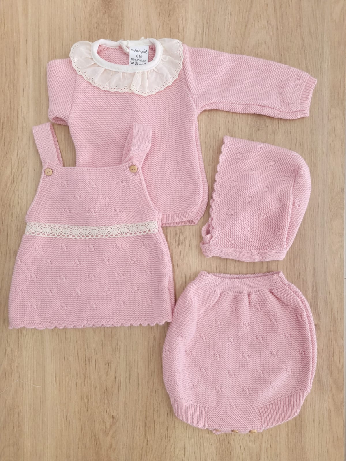 Conjunto Bordado Rosa con Overall. 6M