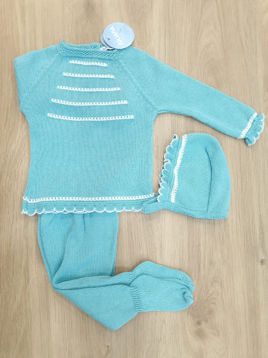 Verde menta con rayas blancas. 6M