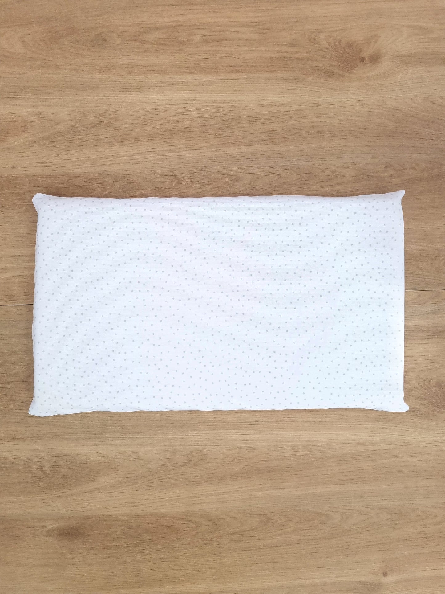 Almohada memory foam. Puntitos Verdes