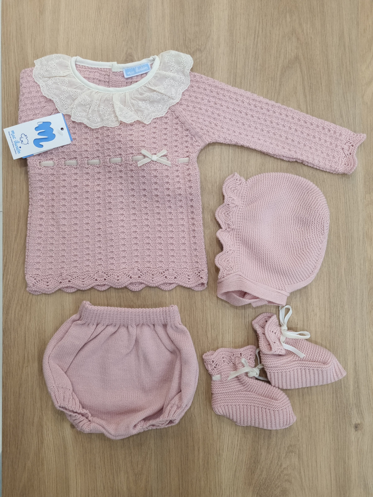 Rosa Vieja con cuello crema. 3M