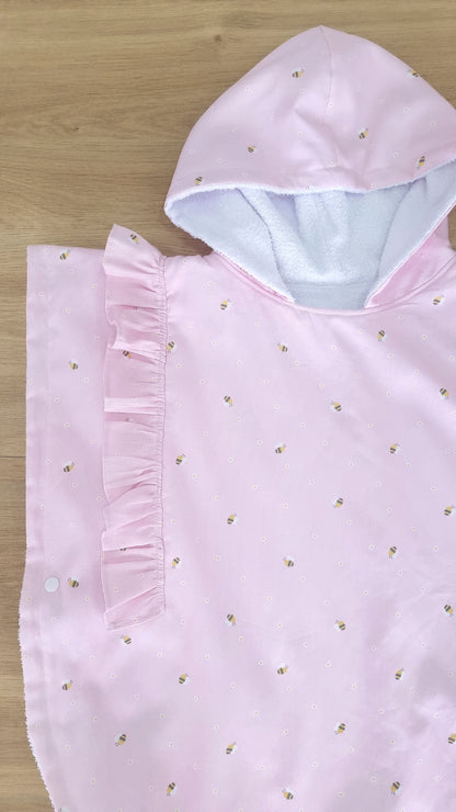 Toalla Poncho Abejitas Rosa