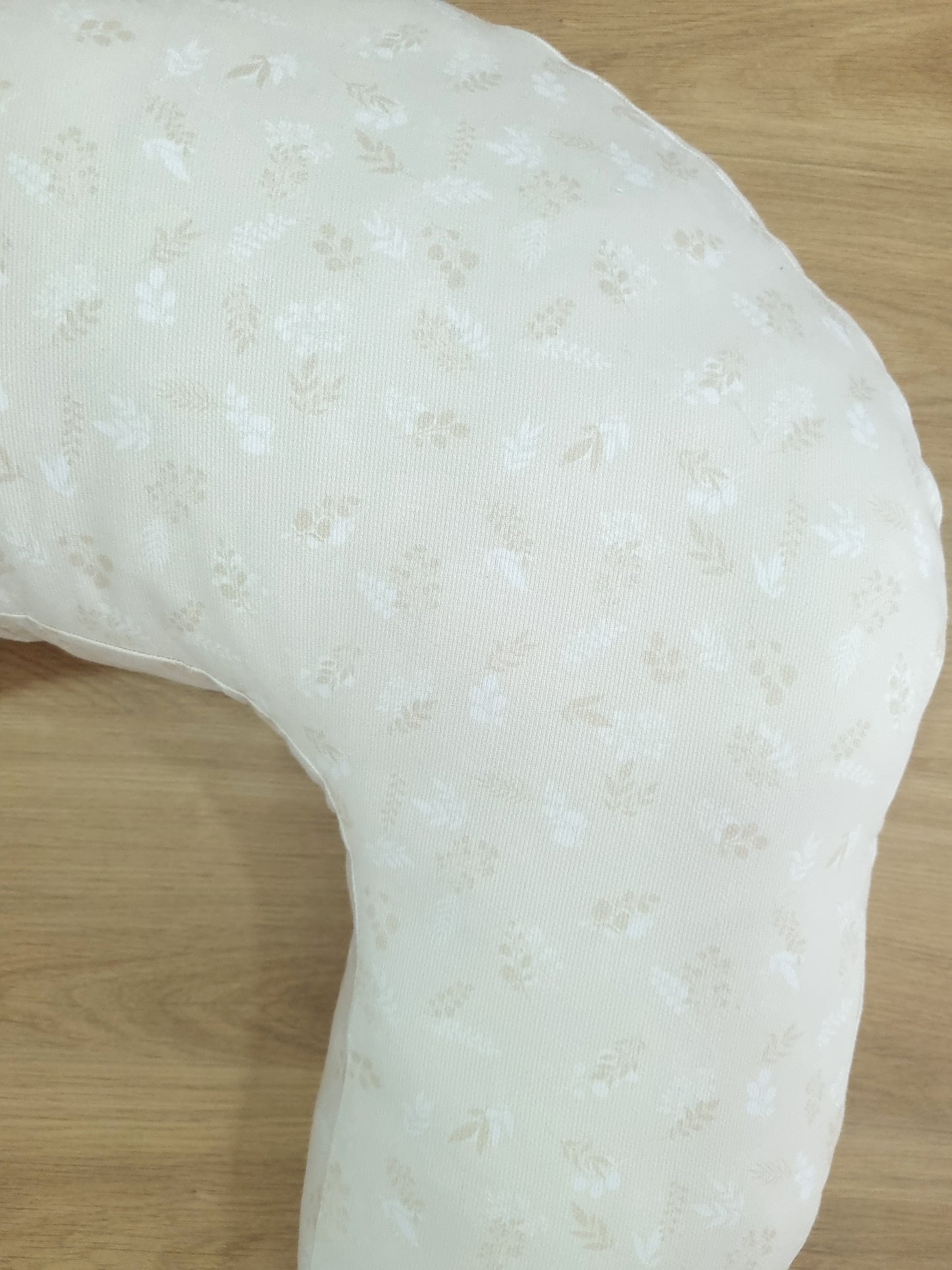 Almohada de lactancia. Hojitas Café