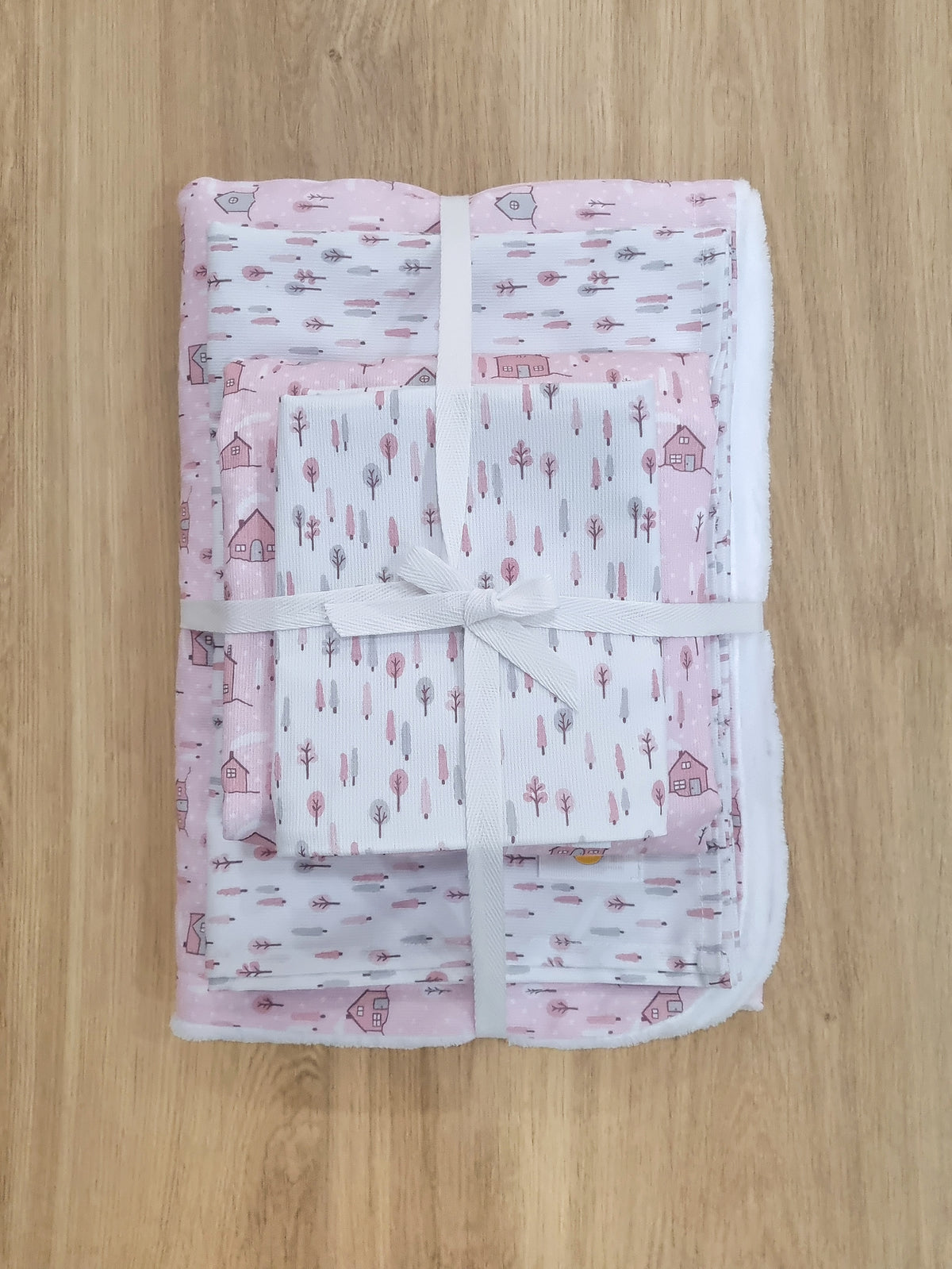 Set de Cuna. Casitas Rosa