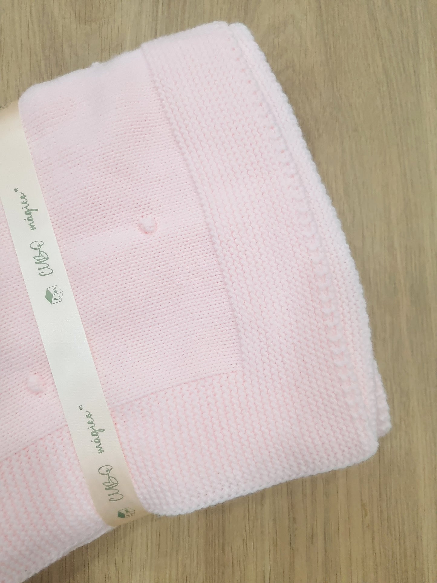 Manta Bordada Rosada