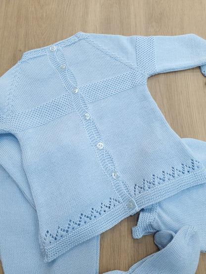 Celeste Puntos y Tira Bordada al Frente. 12M