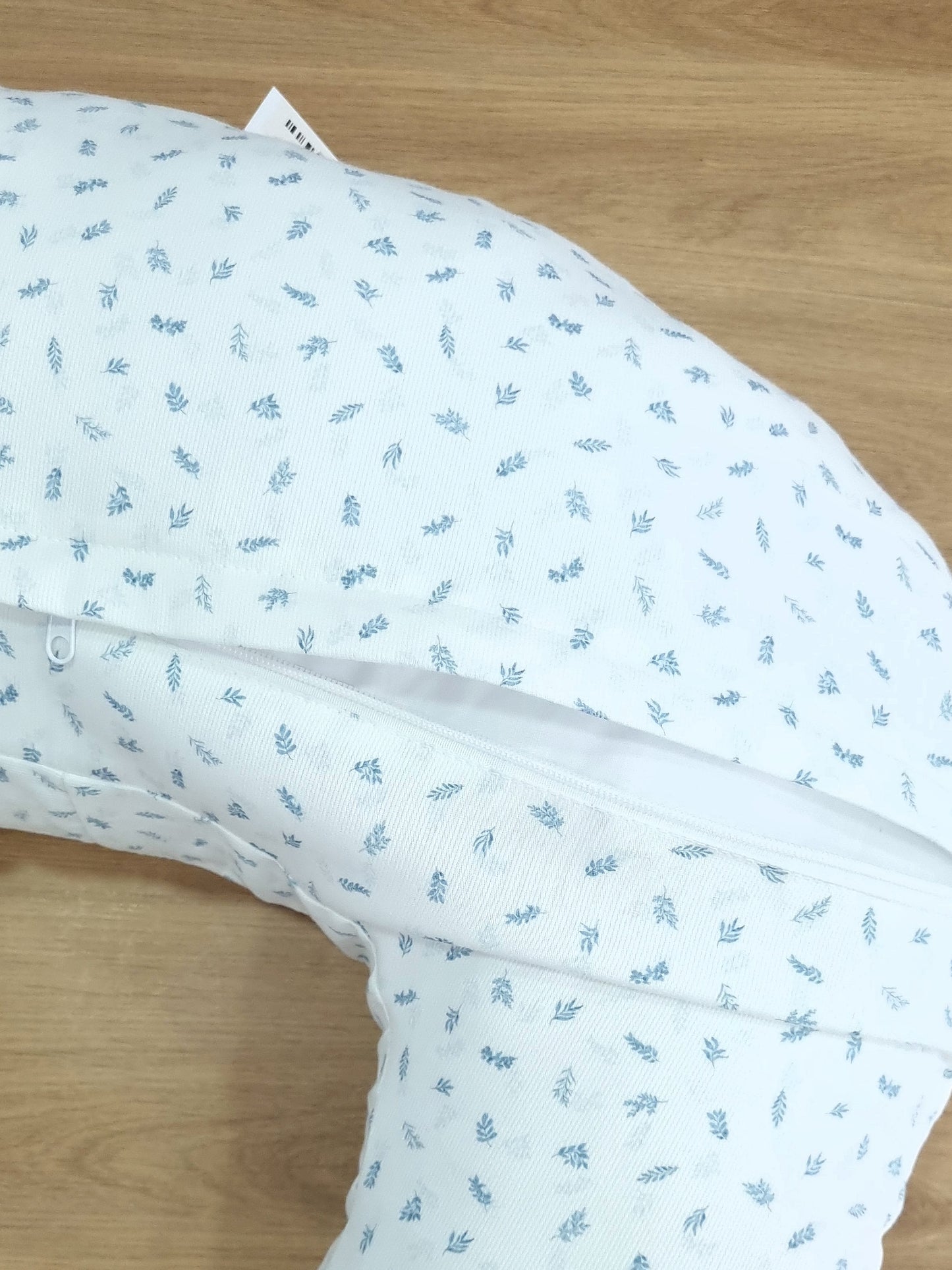 Almohada de lactancia. Hojitas Azules