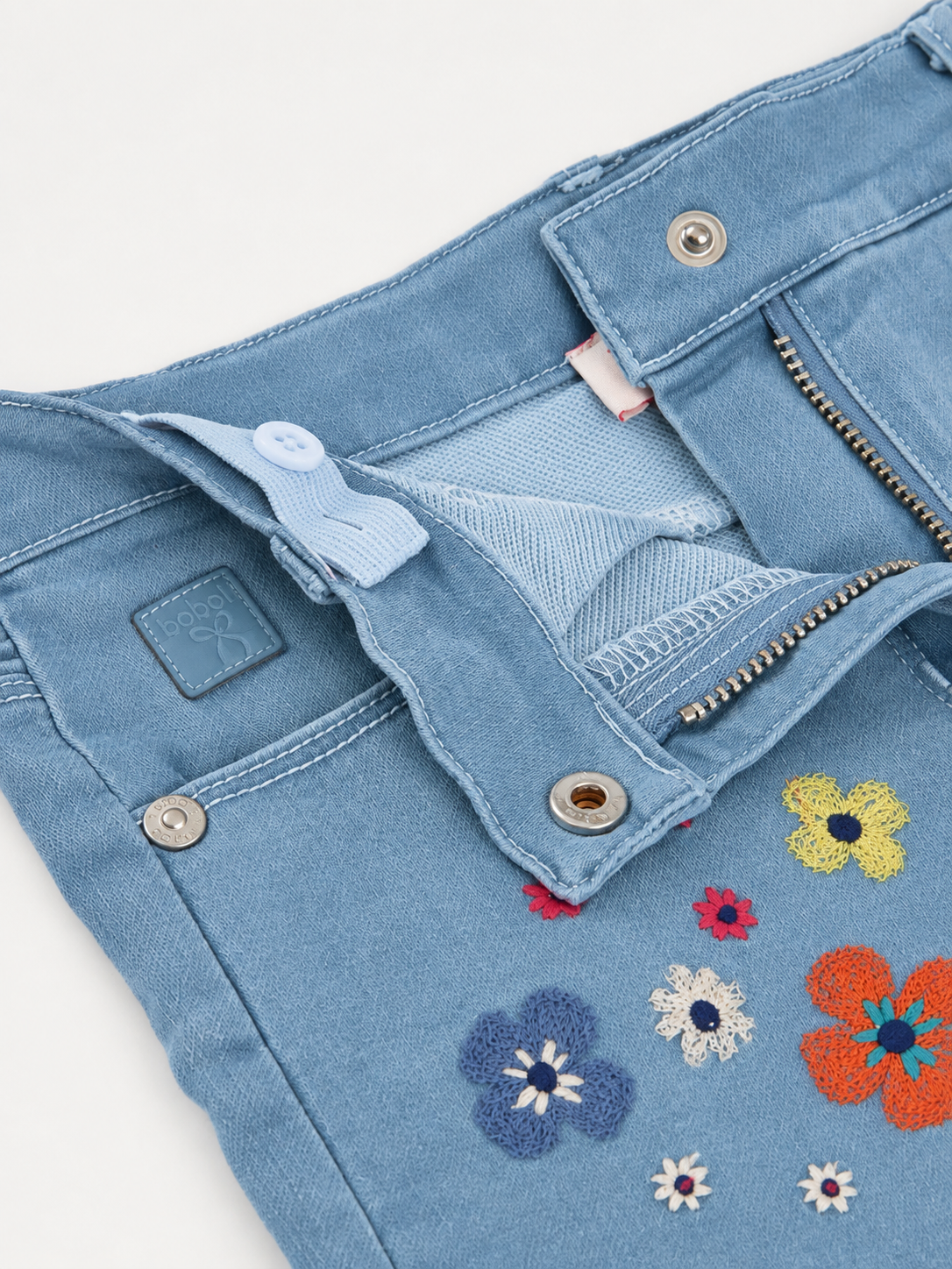 Short Denim con Bordados