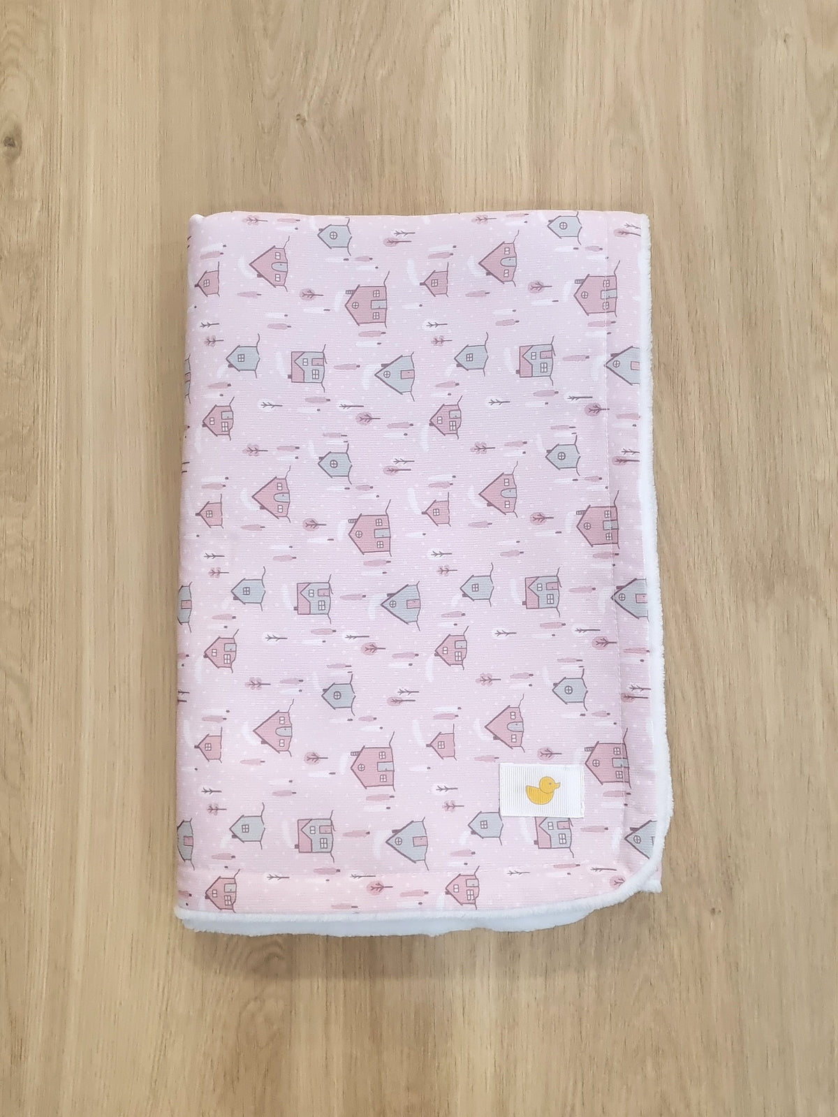 Colcha Polar. Casitas Rosa