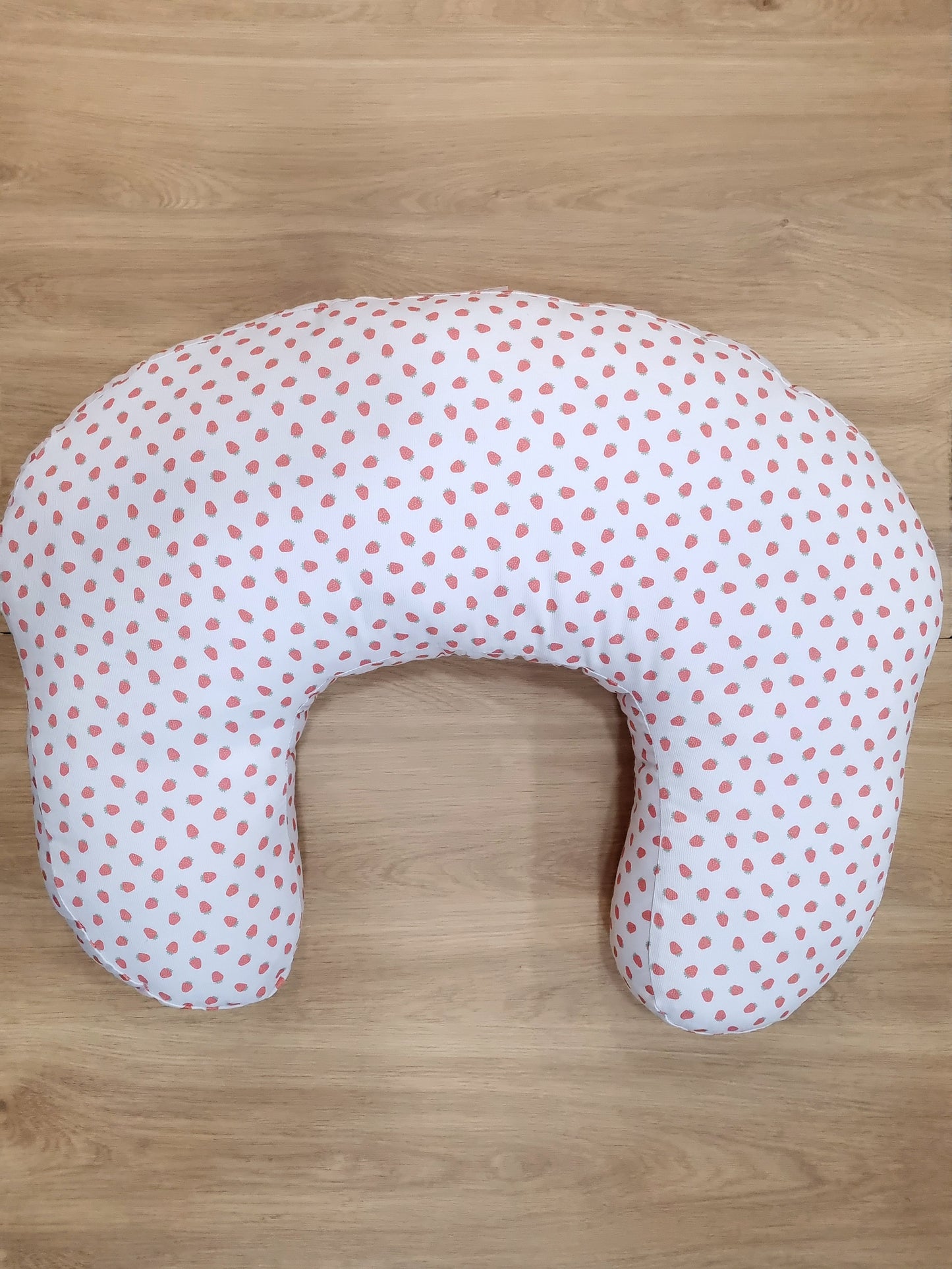 Almohada de lactancia. Fresas