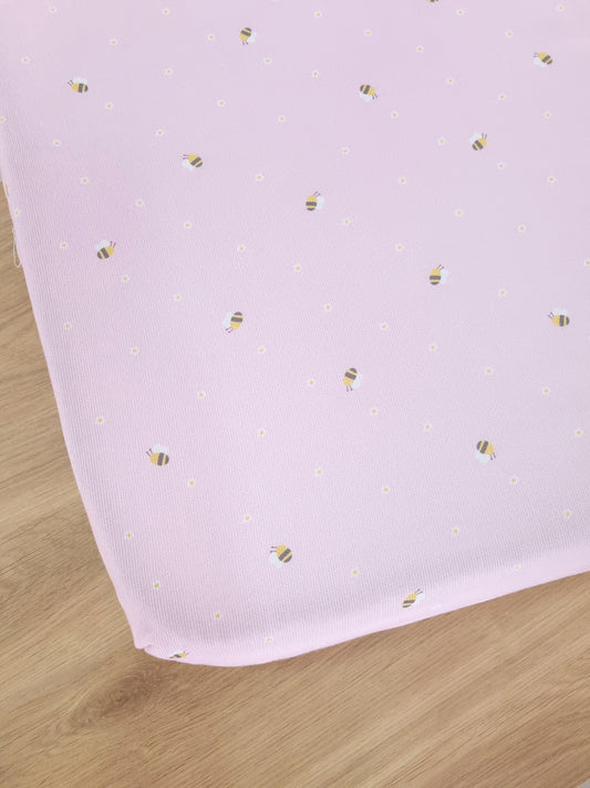 Cubre colchón corral. Abejitas Rosa