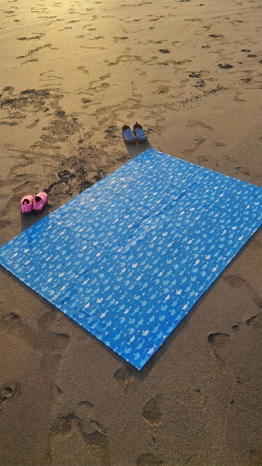 Alfombra impermeable Tiburoncitos