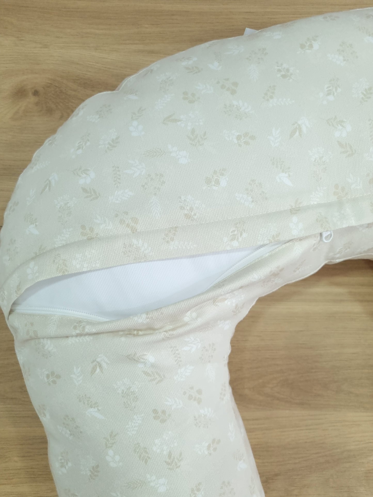 Almohada de lactancia. Hojitas Café