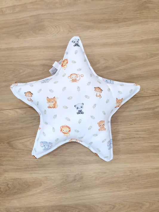 Cojín Estrella. Animalitos con hojitas