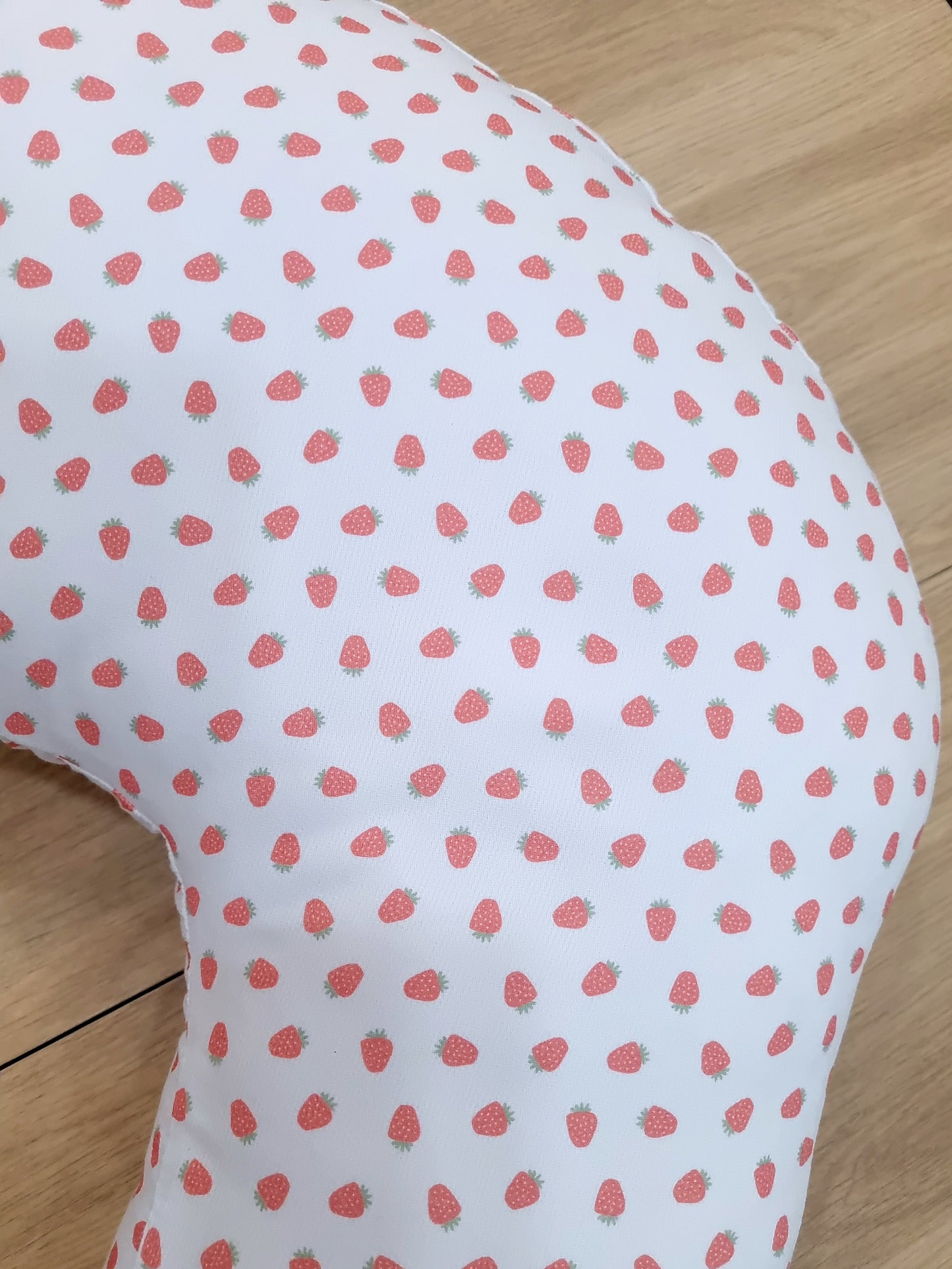 Almohada de lactancia. Fresas