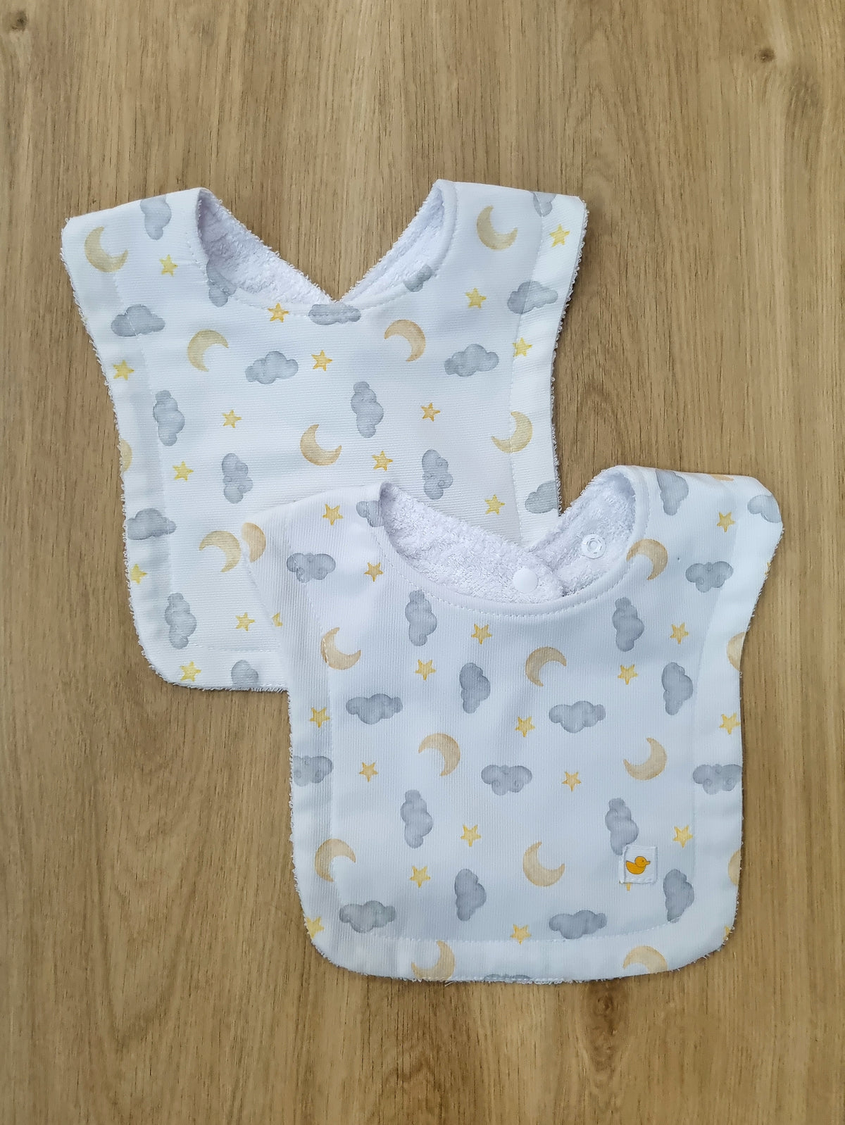Set de 2 baberos. Nube Gris Tiza