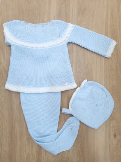 Celeste pastel con detalle de trenza blanco. 6M